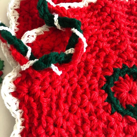 Crochet Pot Holders, Affordable Valentine Day Gift Set, Farmhouse Pot Holders - Picture 5 of 15